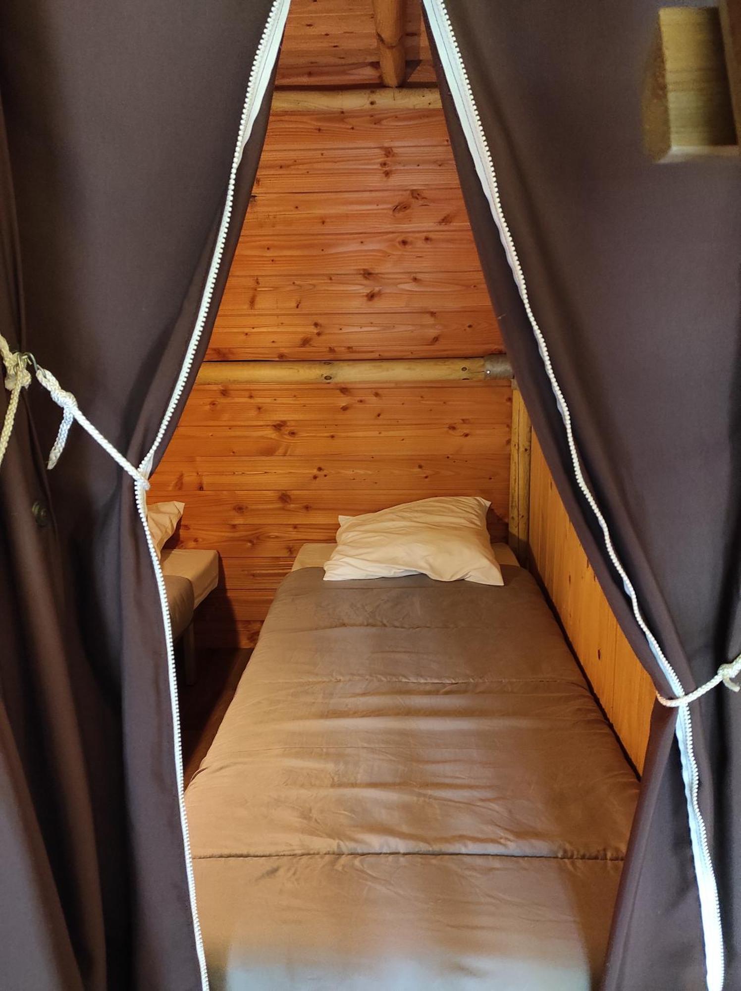 Camping Le Rouge Gorge **** 10' Puy Du Fou Saint-Laurent-sur-Sèvre Eksteriør billede