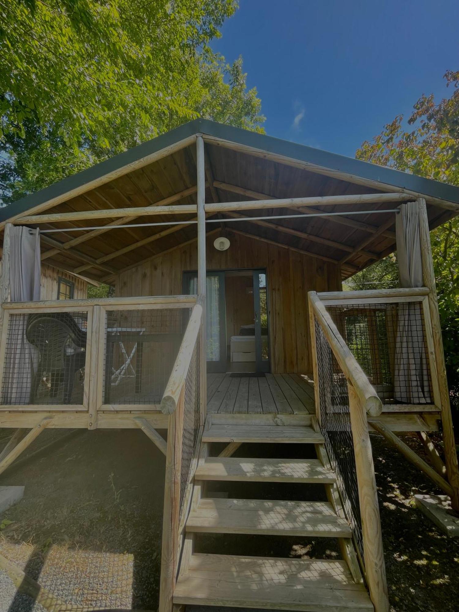 Camping Le Rouge Gorge **** 10' Puy Du Fou Saint-Laurent-sur-Sèvre Eksteriør billede