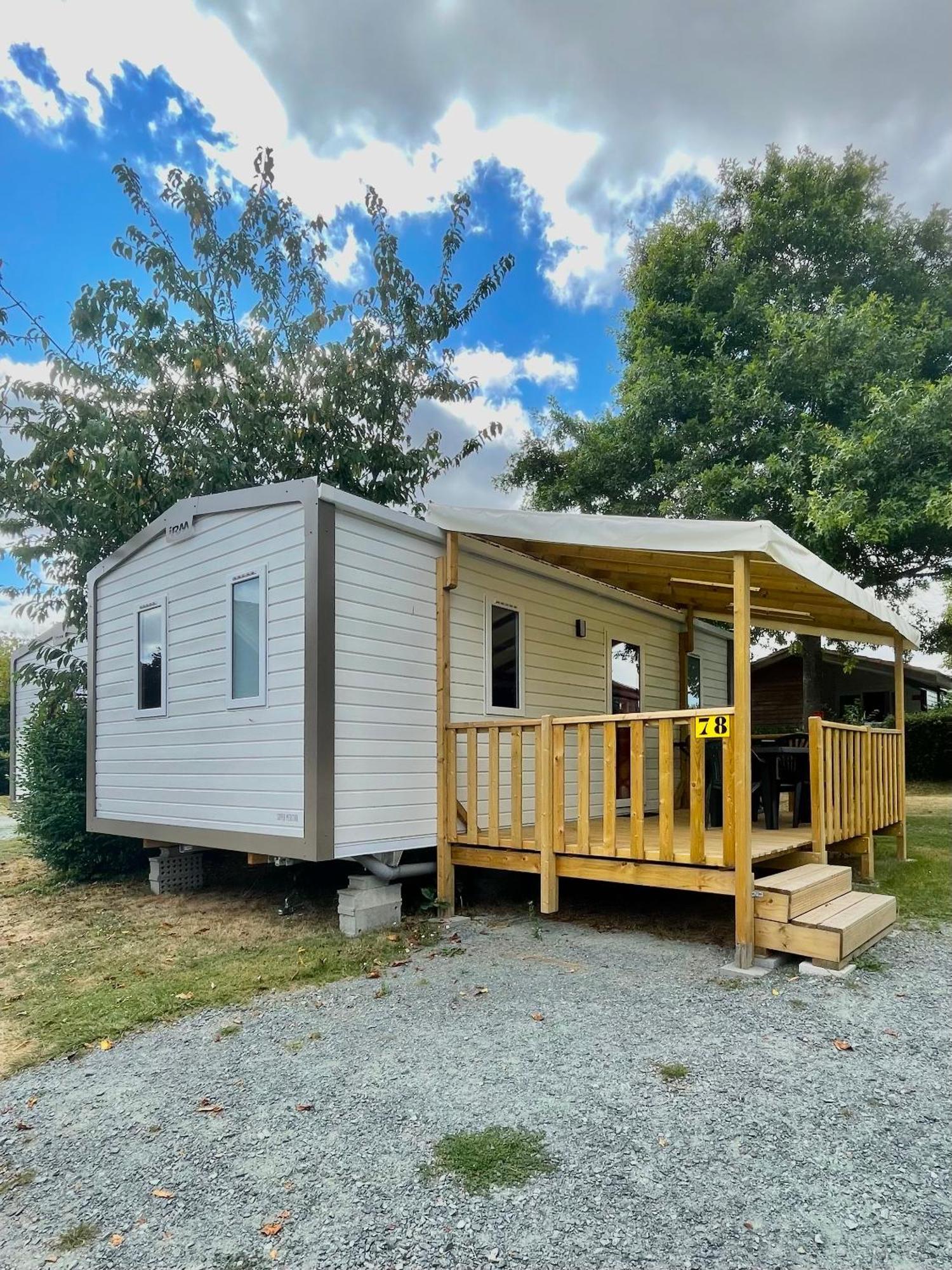 Camping Le Rouge Gorge **** 10' Puy Du Fou Saint-Laurent-sur-Sèvre Eksteriør billede
