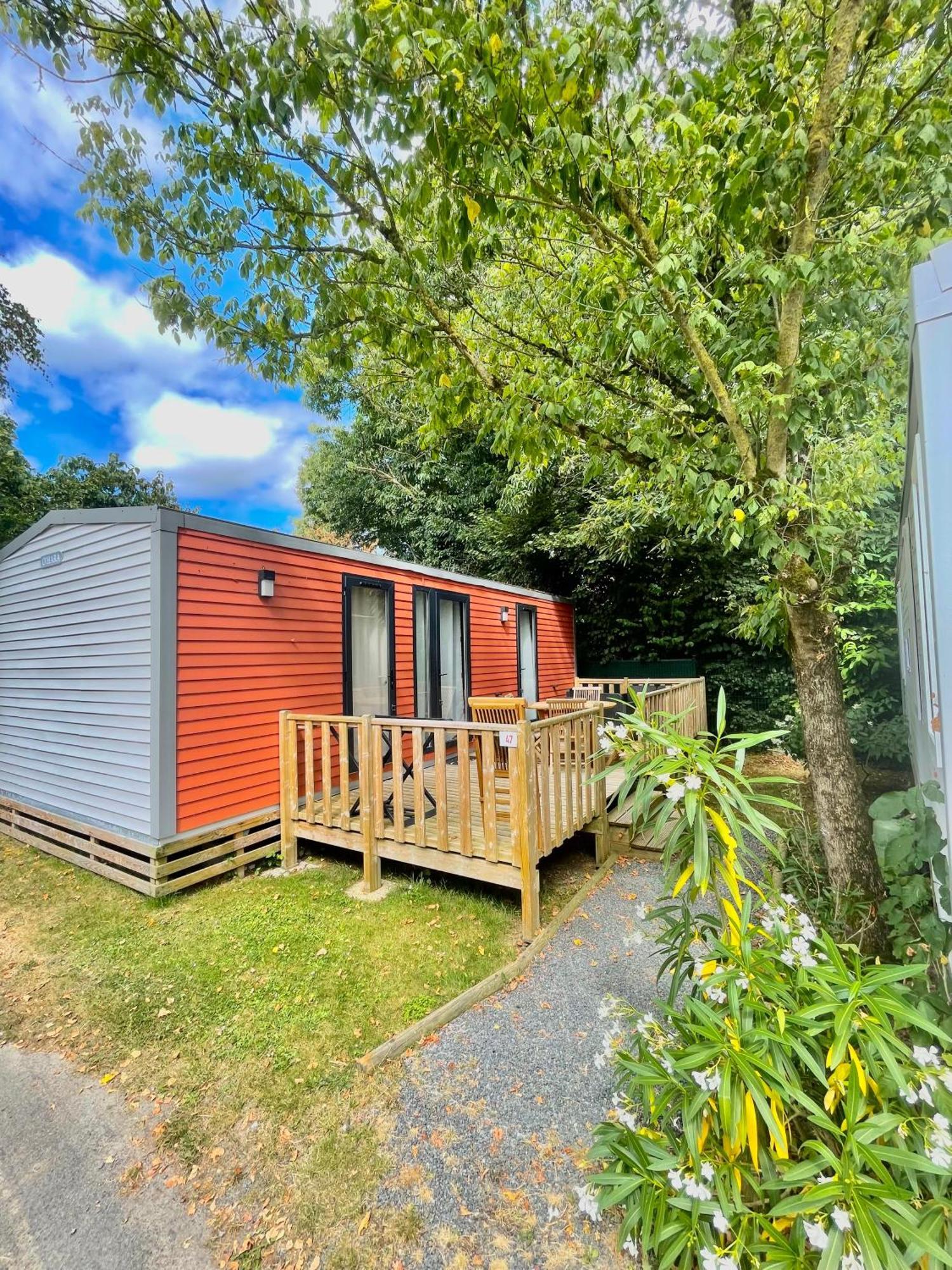 Camping Le Rouge Gorge **** 10' Puy Du Fou Saint-Laurent-sur-Sèvre Eksteriør billede