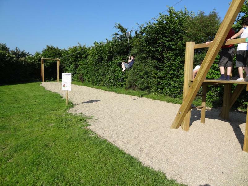 Camping Le Rouge Gorge **** 10' Puy Du Fou Saint-Laurent-sur-Sèvre Eksteriør billede